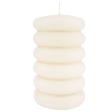 Bougie bloc MONISHA avec des rainures horizontales, crème, 15cm, Ø9cm, 69h - Made in Germany