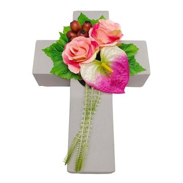 Arrangement de rose, d'anthurium et de cynorrhodon artificiel NINNA, croix de plantes, rose-fuchsia-rouge, 30x18x11cm Arrangement de rose, d'anthurium et de cynorrhodon artificiel NINNA, croix de plantes, rose-fuchsia-rouge, 30x18x11cm