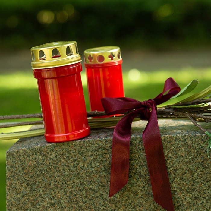 Bougies fun&eacute;raires