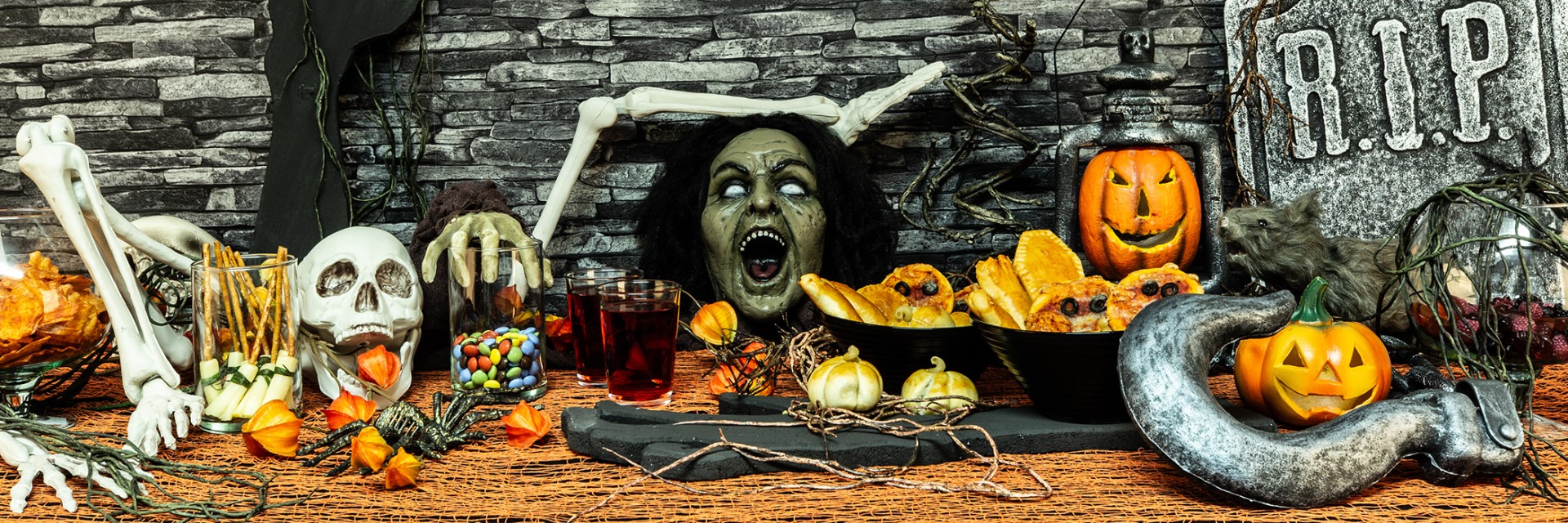 Tout pour une déco de table effrayante