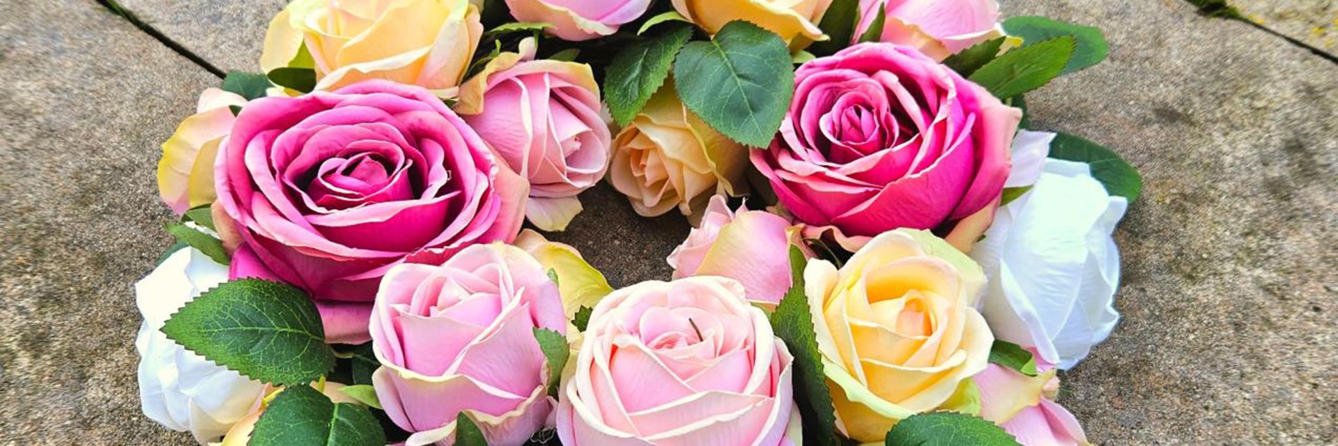 Couronnes d'été artificielles réalistes