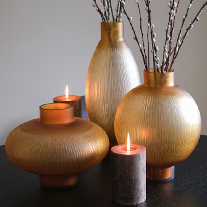Vases en métal